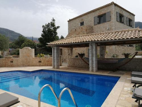 Πισίνα στο ή κοντά στο Villa Antares