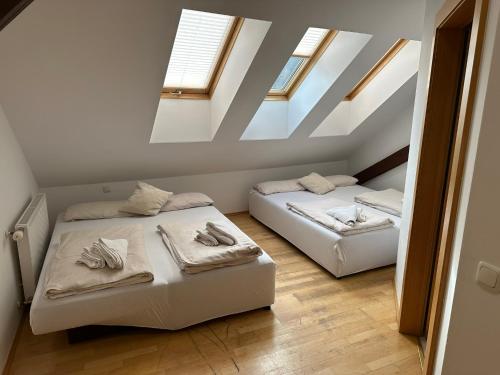 Hotel-Landgasthof Katschtalerhofにあるベッド