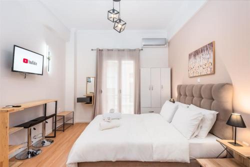Beautiful central apartment next to the Metro