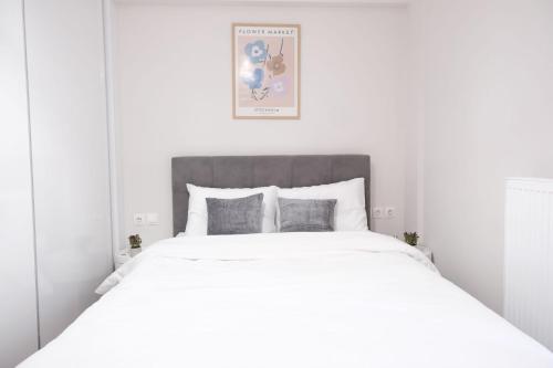 Cozy Hideaway Nearby Acropolis & Metro