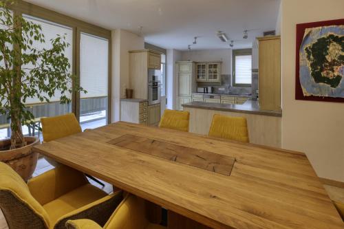 Η κουζίνα ή μικρή κουζίνα στο AD1716 Apartments