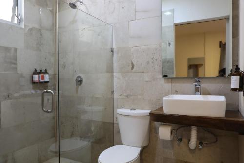 Koupelna v ubytování Hotel Playa Zipolite