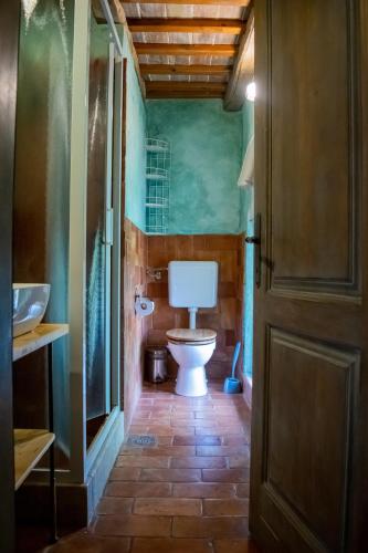 Bilik mandi di Arbalovija Rustic Villa