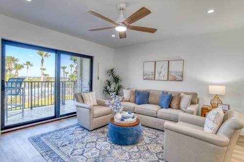 Χώρος καθιστικού στο Ocean Villas 23