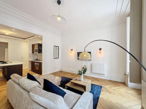 My home Victor Hugo 1