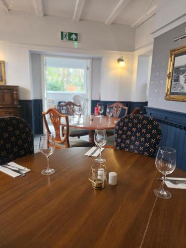 PortonにあるThe Old Railway Hotel Portonのギャラリーの写真