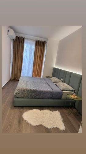 Galería fotográfica de Free Parking Skanderbeg Square - Spacious Central Apartment en Tirana
