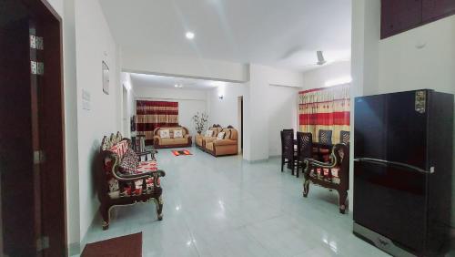 Dapur atau dapur kecil di Luxurious apartment at Dhaka