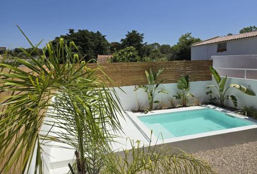 Πισίνα στο ή κοντά στο Casa Oasis by Sesimbra Sun Sea