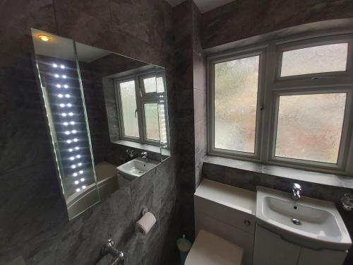 Ένα μπάνιο στο Heronsgate GH017