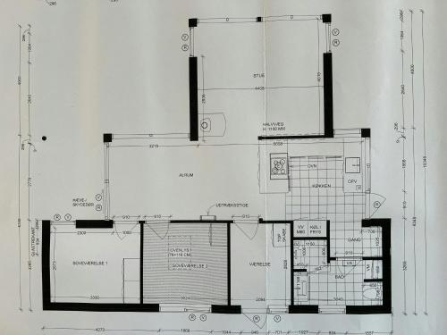 a black and white floor plan of a house at Modern Summer House By Samsøs Waterfront in Sælvig