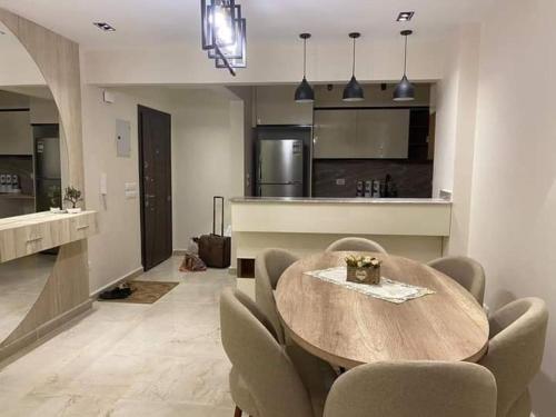 Η κουζίνα ή μικρή κουζίνα στο bedouin hostel