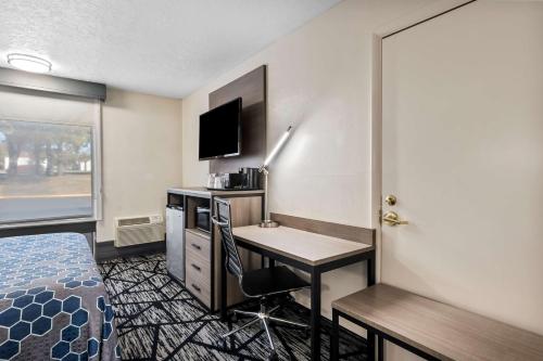 TV/Unterhaltungsangebot in der Unterkunft SureStay Hotel by Best Western Duncan