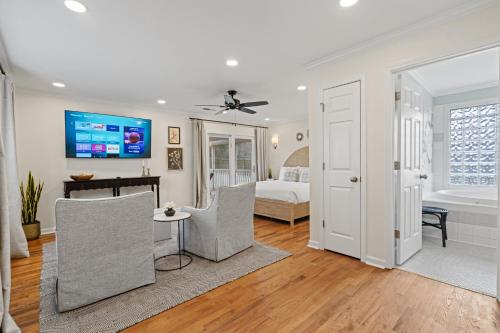 Katil atau katil-katil dalam bilik di Serene 3BR Pet-Friendly Getaway Near Cartersville