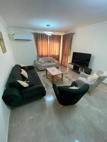 شقة فندقية بالشيخ زايد