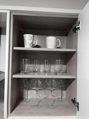 Bloom Court -Sleeps 6-Free Parking with Workspace & High-Speed WiFi photo 37