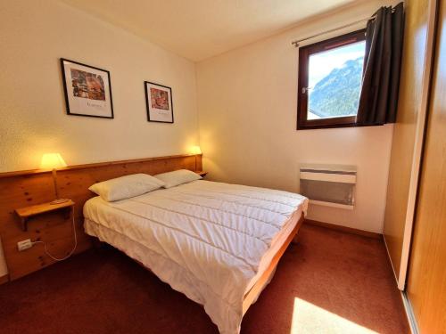 Photo de la galerie de l'établissement Charmant duplex à Modane, 3 chambres, 6-8 pers, skis aux pieds, proche station et commerces - FR-1-265-326, à Modane