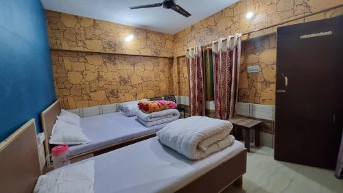 Afbeelding uit fotogalerij van J M S Guest House in Joshimath