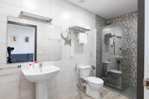 A bathroom at Mirador de Miranda Apartamentos Rural & Spa Inc