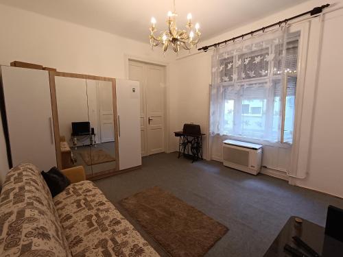 Budapest Airport Rom Apartman