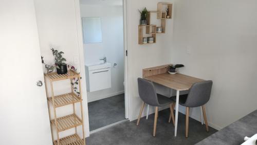 Imagine din galeria proprietății Self-Contained Sleep out în Motueka