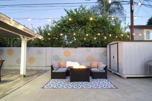 Stylish 3BR, 2BA Home , Sleeps 8 - King Bed, Firepit, Near Universal, SoFi photo 53
