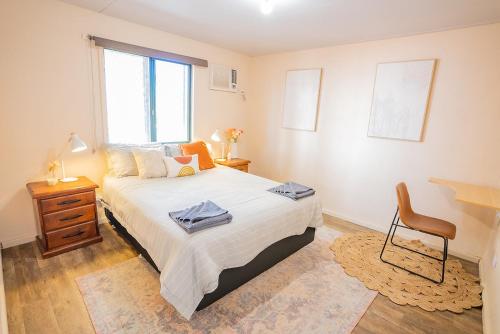 Postel nebo postele na pokoji v ubytování Stay on Scadden