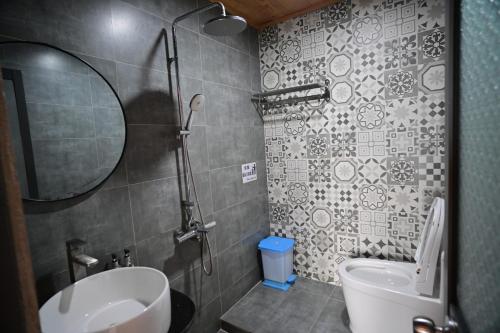Vannituba majutusasutuses Little Home Homestay