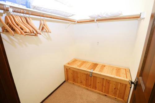 Φωτογραφία από το άλμπουμ του Updated Mammoth condo on Red line στο Μαμούθ Λέικς