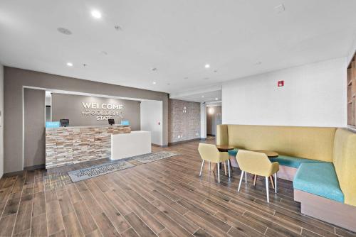 Гостиная зона в Hampton Inn by Hilton Calexico