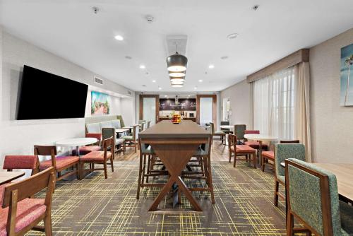 Телевизор и/или развлекательный центр в Hampton Inn by Hilton Calexico