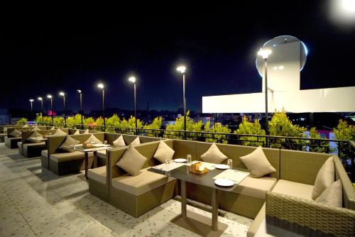 Χώρος καθιστικού στο Zip By Spree Hotels Nanded