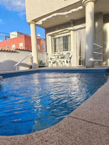 Bungalow with Private Pool 15 Minutes from the Sea- La Siesta