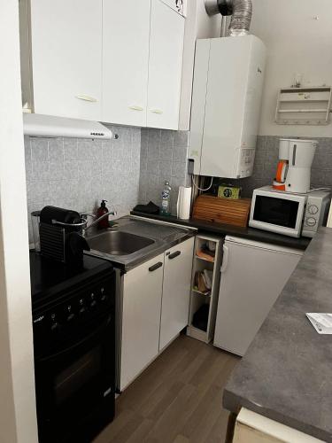 Photo de la galerie de l'établissement Studio équipé pour 4 personnes, proche plage - 2CALYPI/2, à Canet