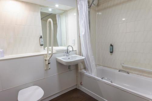 Bagno di Casa Mere Manchester Airport, Knutsford, Sure Collection by Best Western