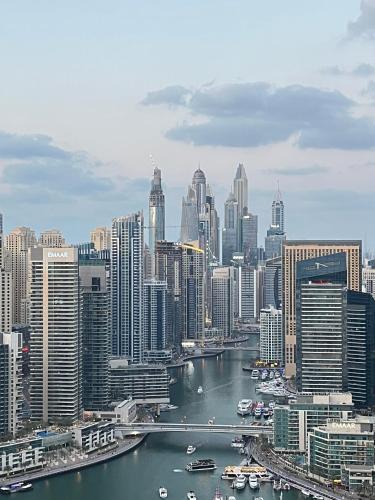 Dubai Marina stunning views holiday apartment Stella Maris Tower
