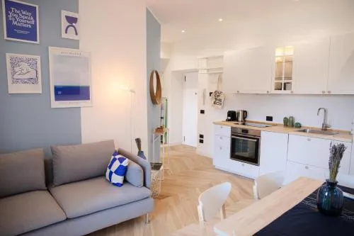 Bright 2-room apartment for friends and relatives photo 1