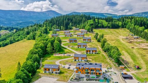 Hillside VIP Residence III - domki przy wyciągu - by Royal Aparts