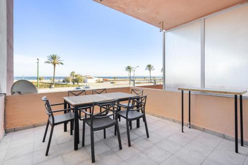 WELCS APARTAMENTO 196 EMP FRENTE Al MAR