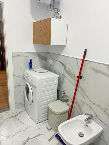 Koupelna v ubytování SAB 2 Cozy Modern Apartment Fier