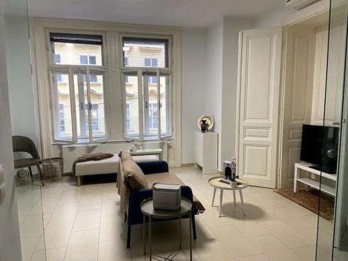 Luxury Serviced 3-Bedroom Flat in Vienna's 1st District