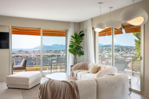 REF 1965 - Le Cannet - Sea view apartment for rent