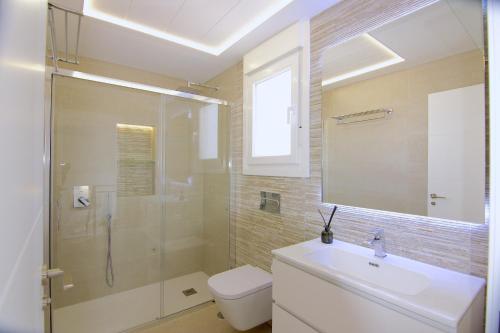 Ένα μπάνιο στο Magnifica Villa en San Pedro de Pinatar