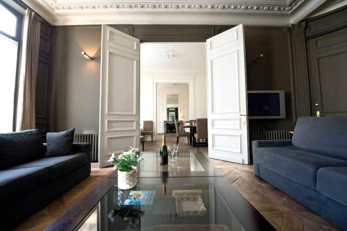 4p Elegant flat, Vieux Lille, carpark