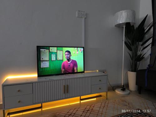 TV a/nebo společenská místnost v ubytování a&h homestay