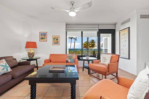 Posezení v ubytování Stunning Oceanfront Villa - 8190