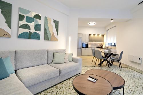 Modern Corner Apartment in Central Athens, Pagrati