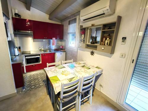 Appartement climatisé pour 5 pers avec terrasse, à 900m de la plage et parking privatif - FR-1-607-66