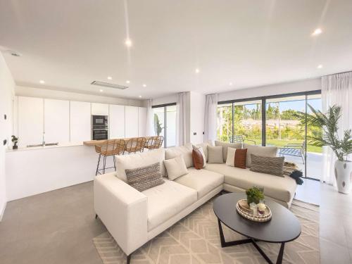 Mirador Estepona Hills Luxury Resort Estepona Hills Gym Pools Restaurants