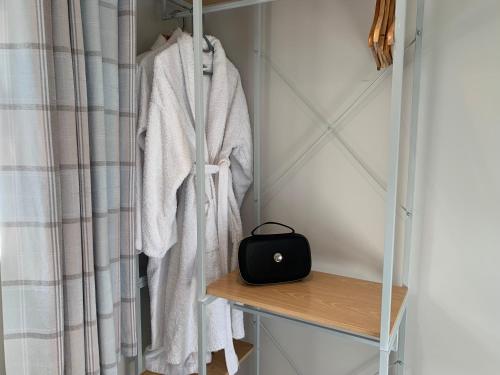 Φωτογραφία από το άλμπουμ του Broombush B & B & Yr Nyth Shepherds Hut σε Aberhafesp